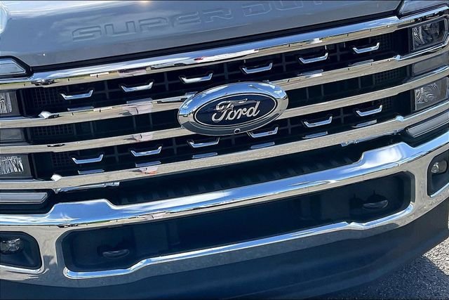 New 2026 Avalanche Ford F-250® Lariat® image 24