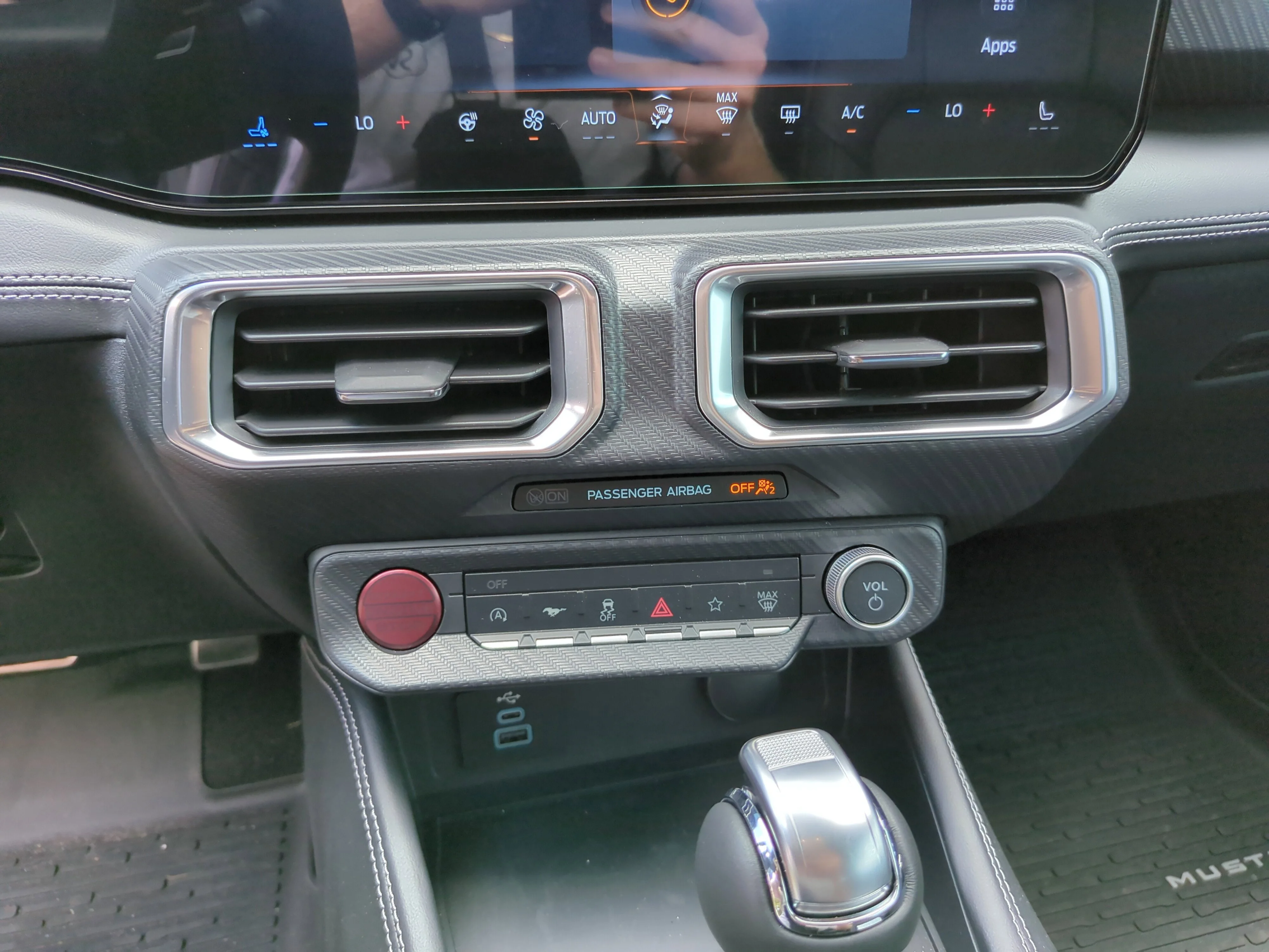 Used 2025 Vapor Blue Metallic Ford GT Premium image 27