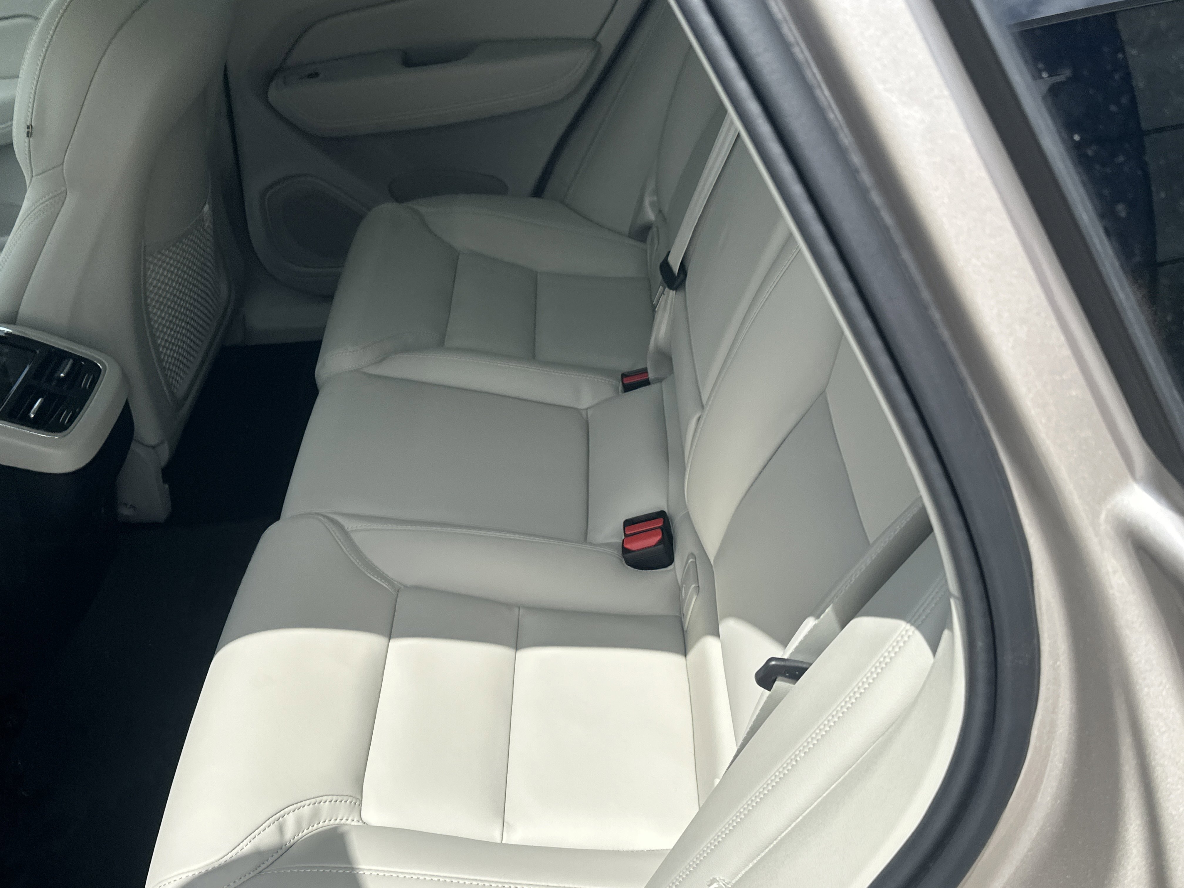 New 2026  Volvo Ultra image 14