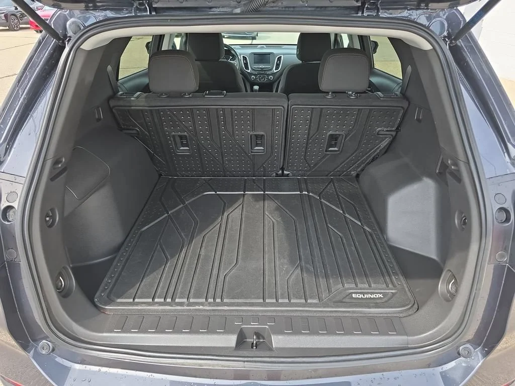Used 2023 IRON GRAY METALLIC Chevrolet LT image 27