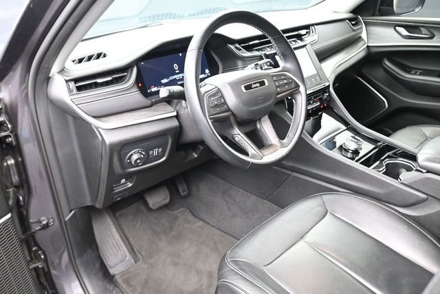 Used 2022 Gray Jeep Limited image 18