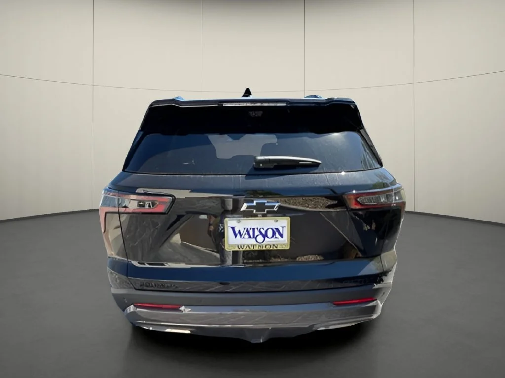 New 2027 Mosaic Black Metallic Chevrolet ACTIV image 4