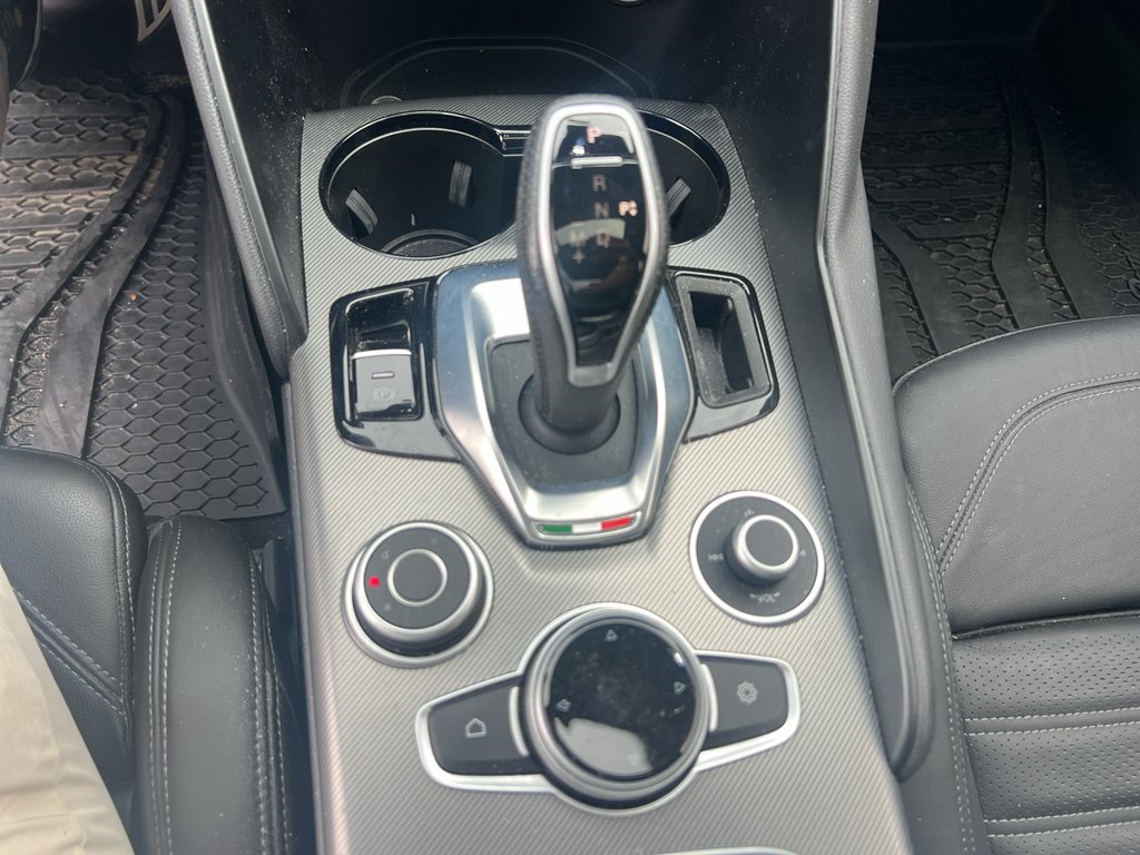 Used 2024 Vulcano Black Metallic Alfa Romeo Veloce image 23