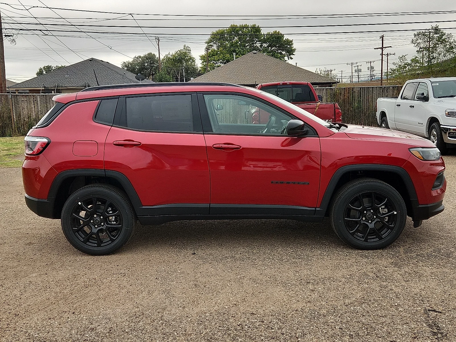 New 2026 PR6 Red Hot Pea Jeep LATITUDE 4X4 image 5