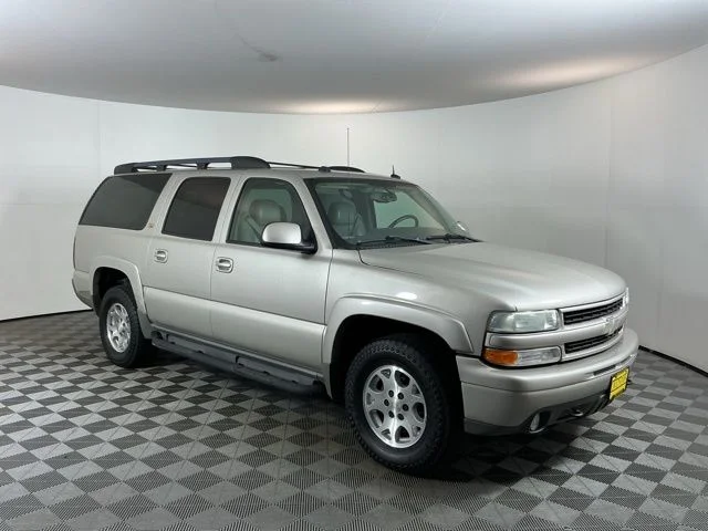 Used 2004 Silver Birch Metallic Chevrolet Z71 image 3