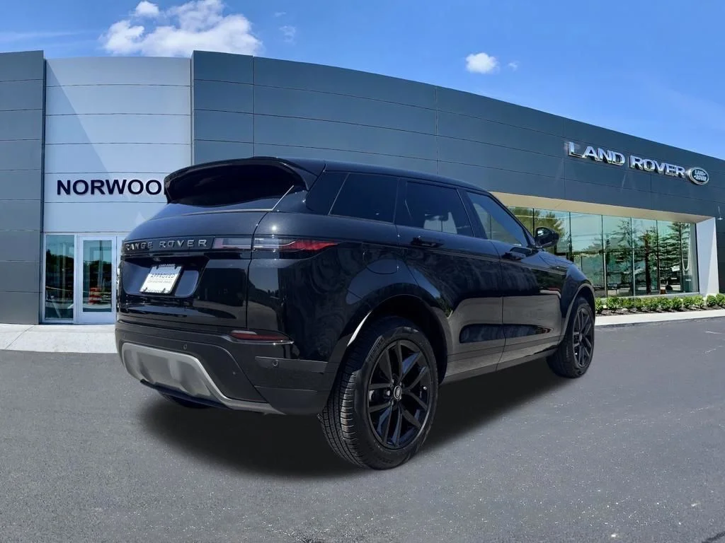Used 2026  Land Rover S image 4
