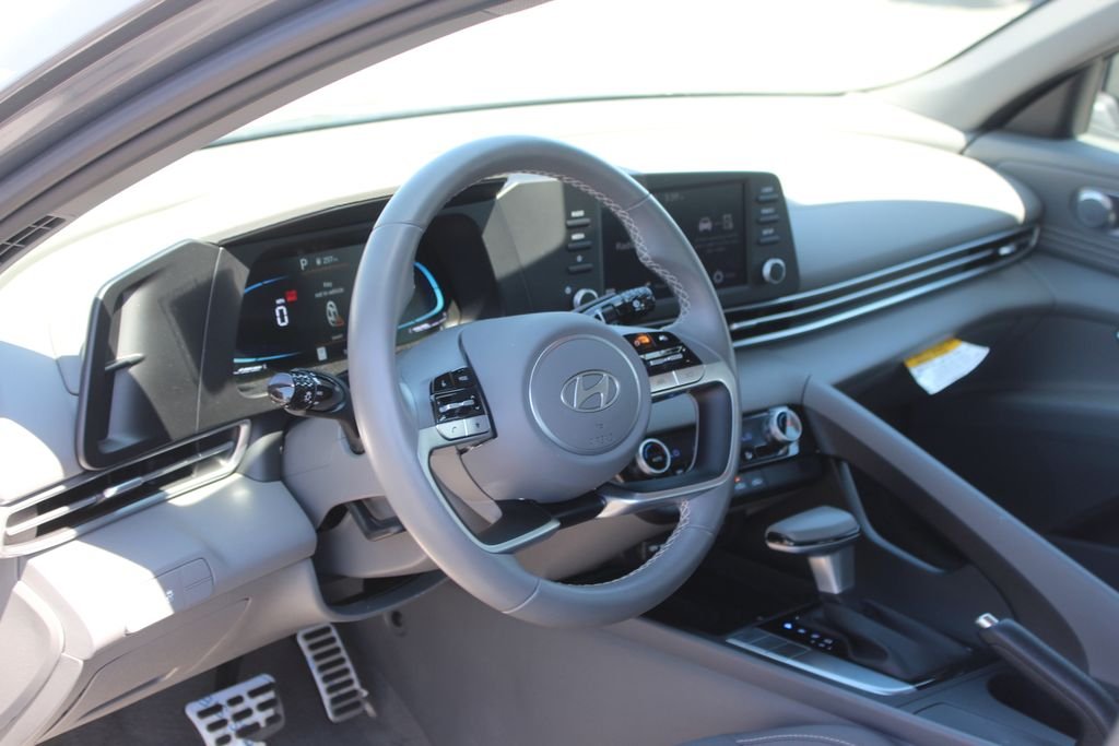 Certified Used 2025 Gray Hyundai SEL Sport image 11