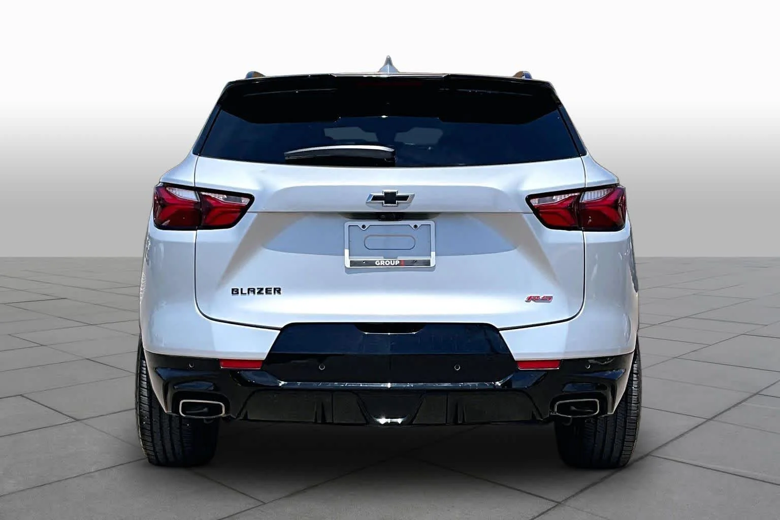 Used 2022 Silver Ice Metallic Chevrolet RS image 5