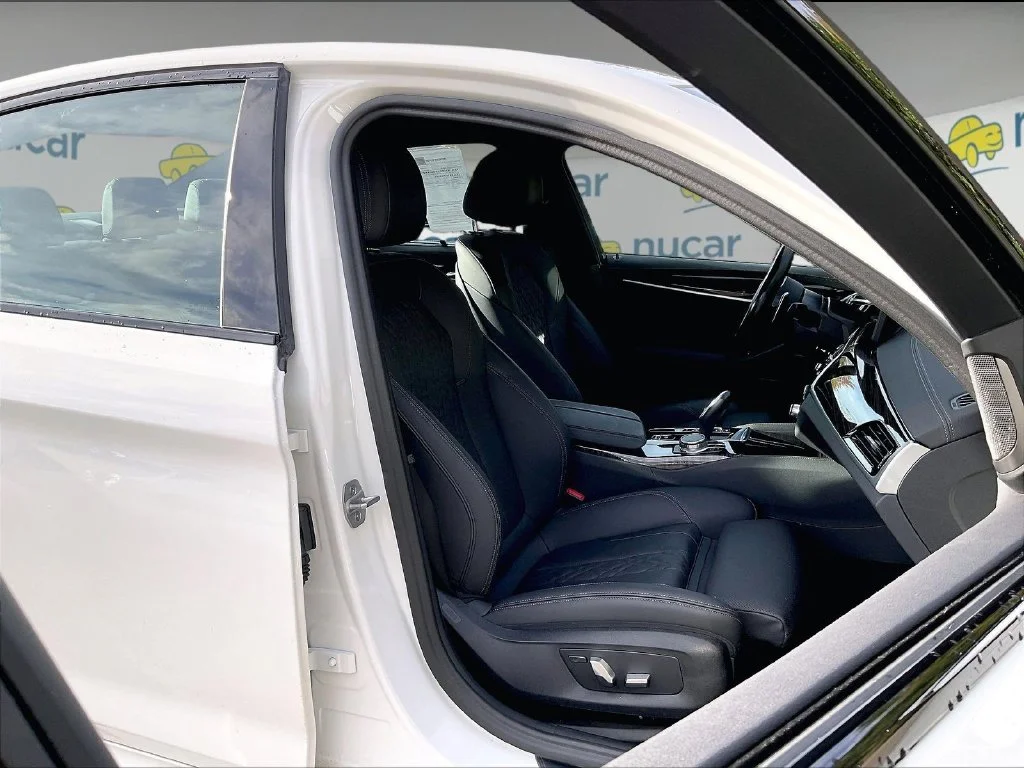 Used 2023 White BMW 530e iPerformance image 11