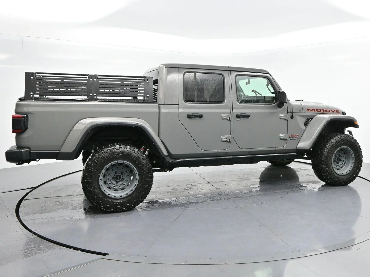Used 2021 Sting-Gray Clearcoat Jeep Mojave image 8