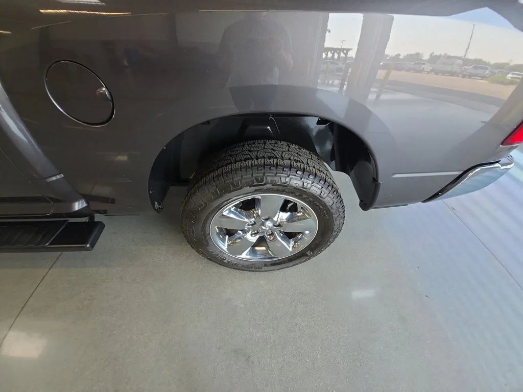 Used 2019 Gray Ram Tradesman image 26