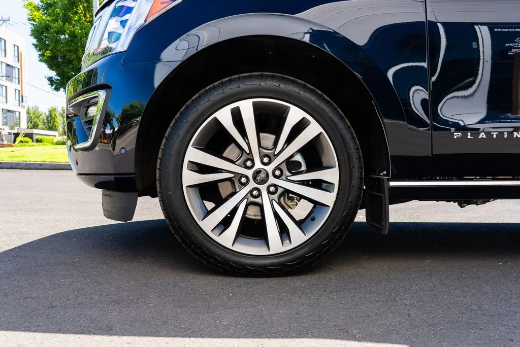 Used 2021 Blue Ford Platinum image 7