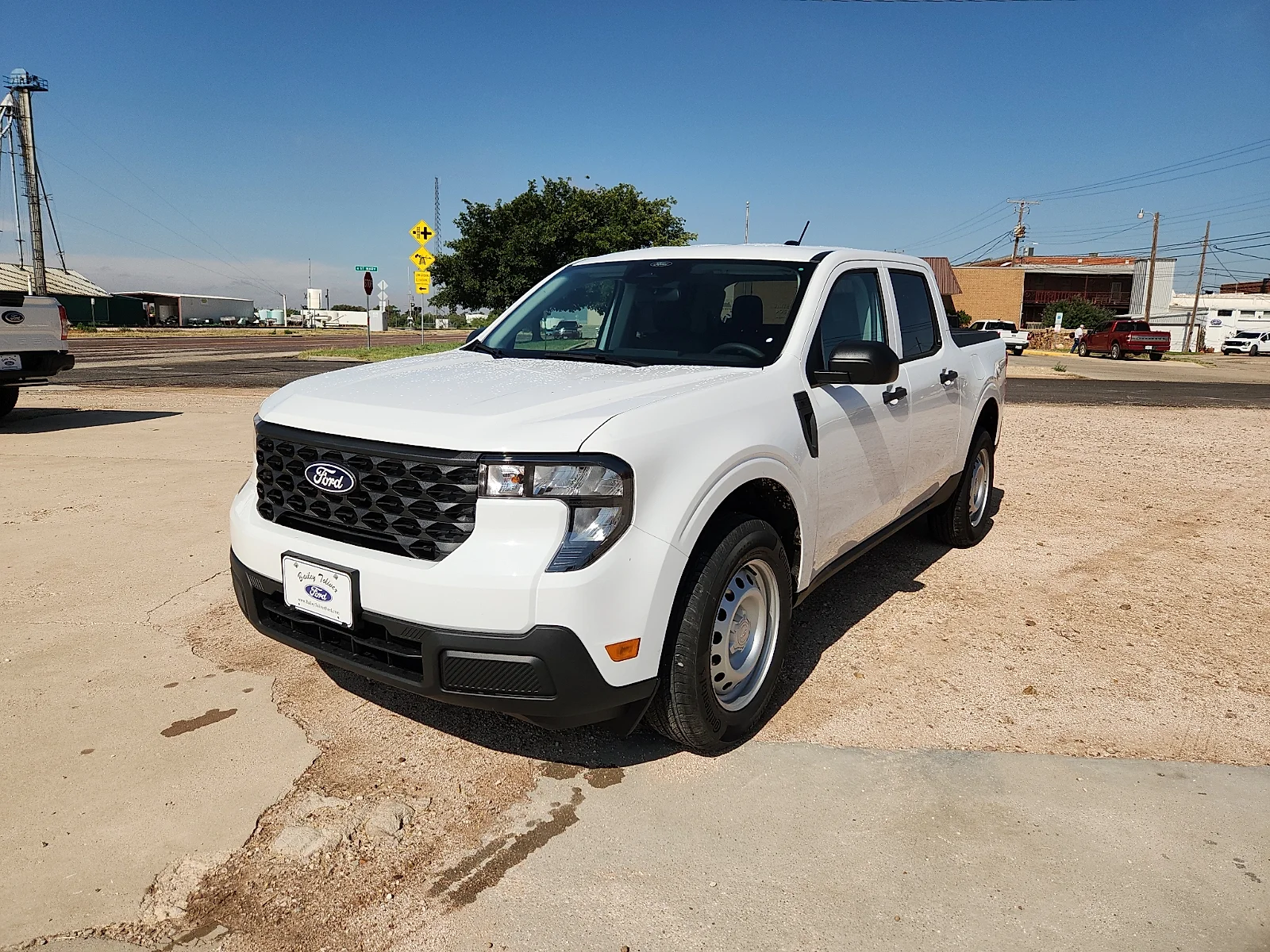 New 2026 Oxford White Ford XL image 3