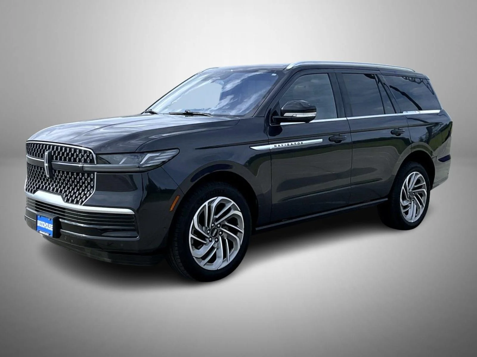 Used 2025 Gray Lincoln Reserve image 1