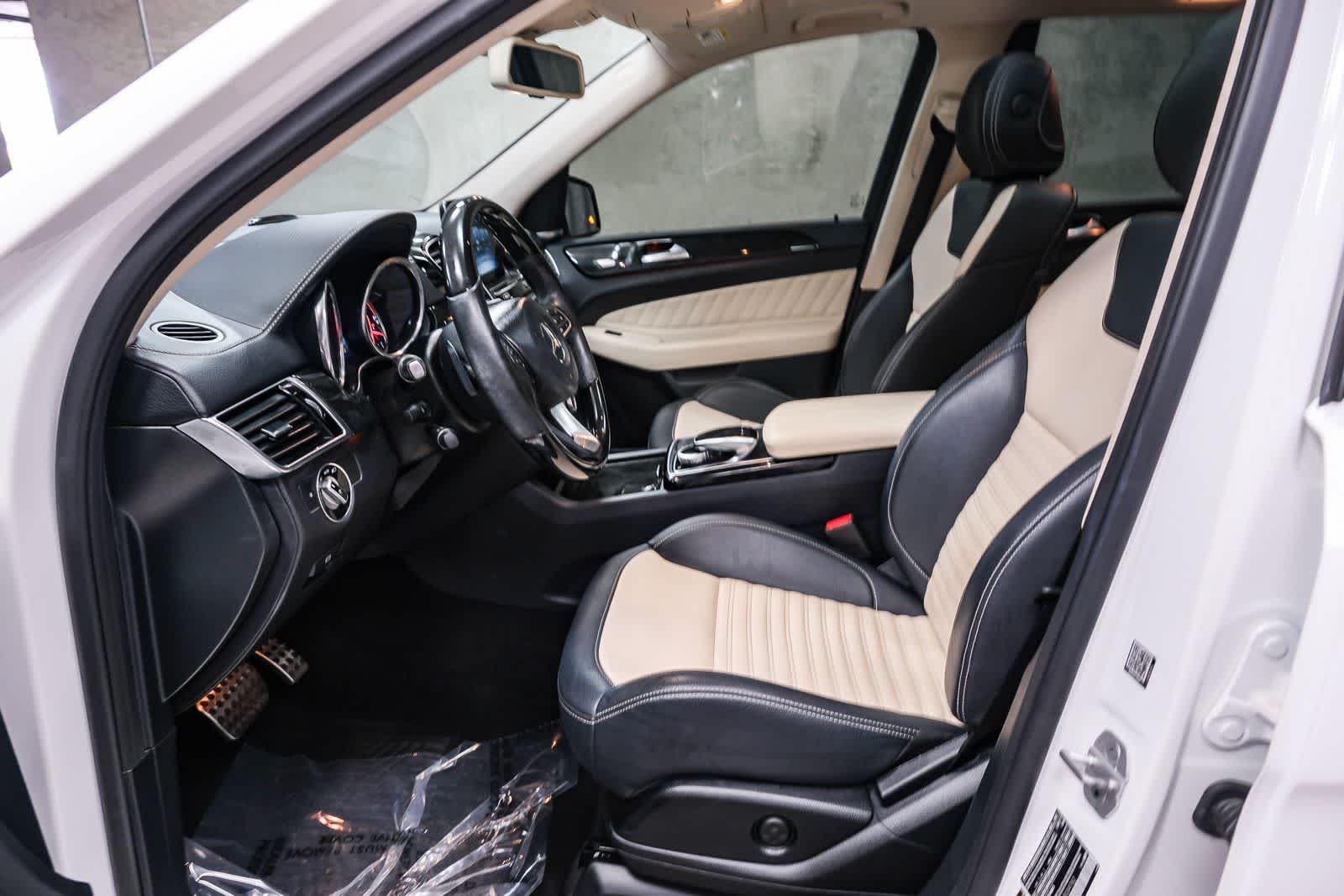 Used 2018 Polar White Mercedes-Benz AMG® GLE 43 image 24