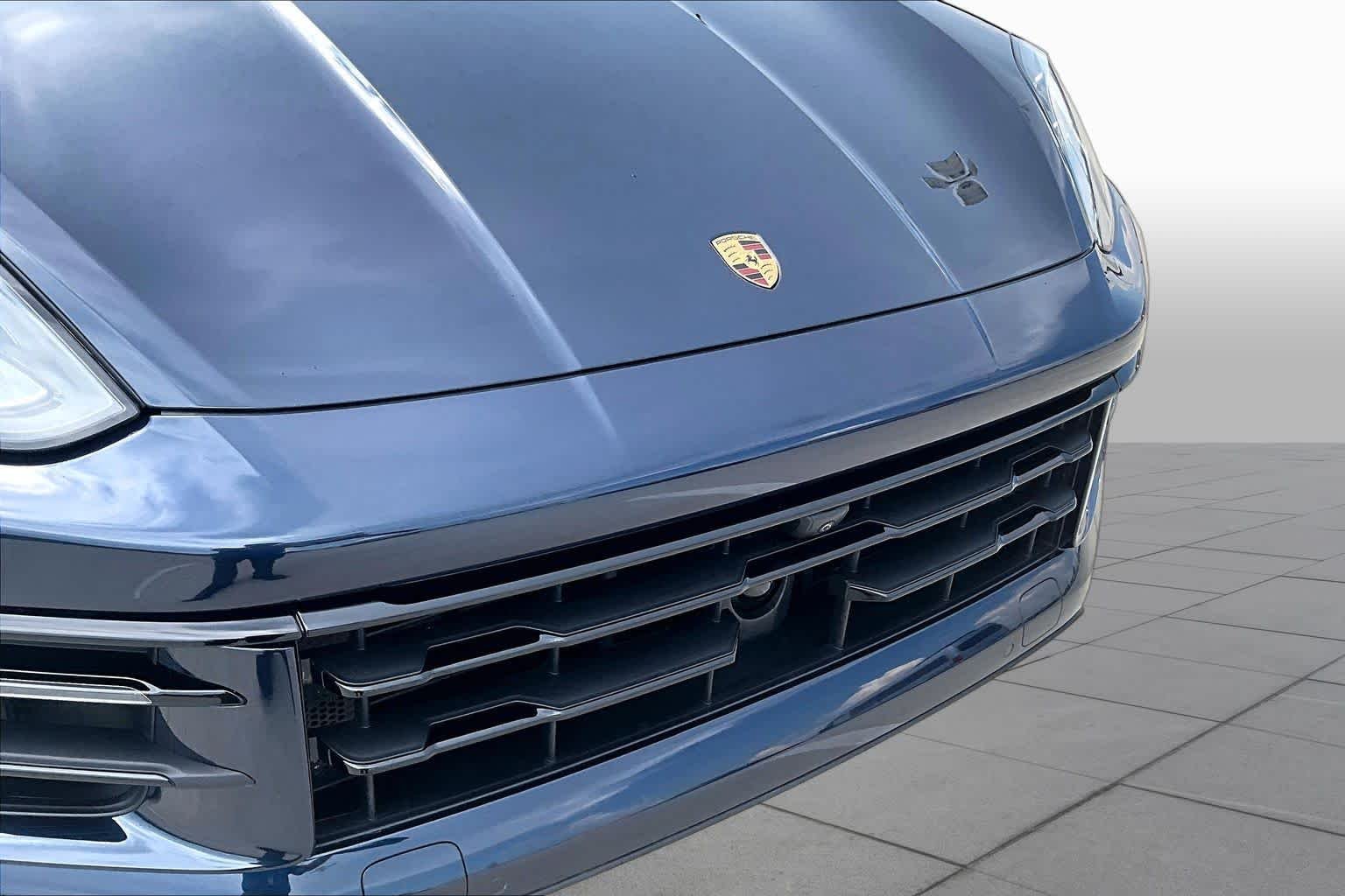 Used 2026 Algarve Blue Metallic Porsche  image 28