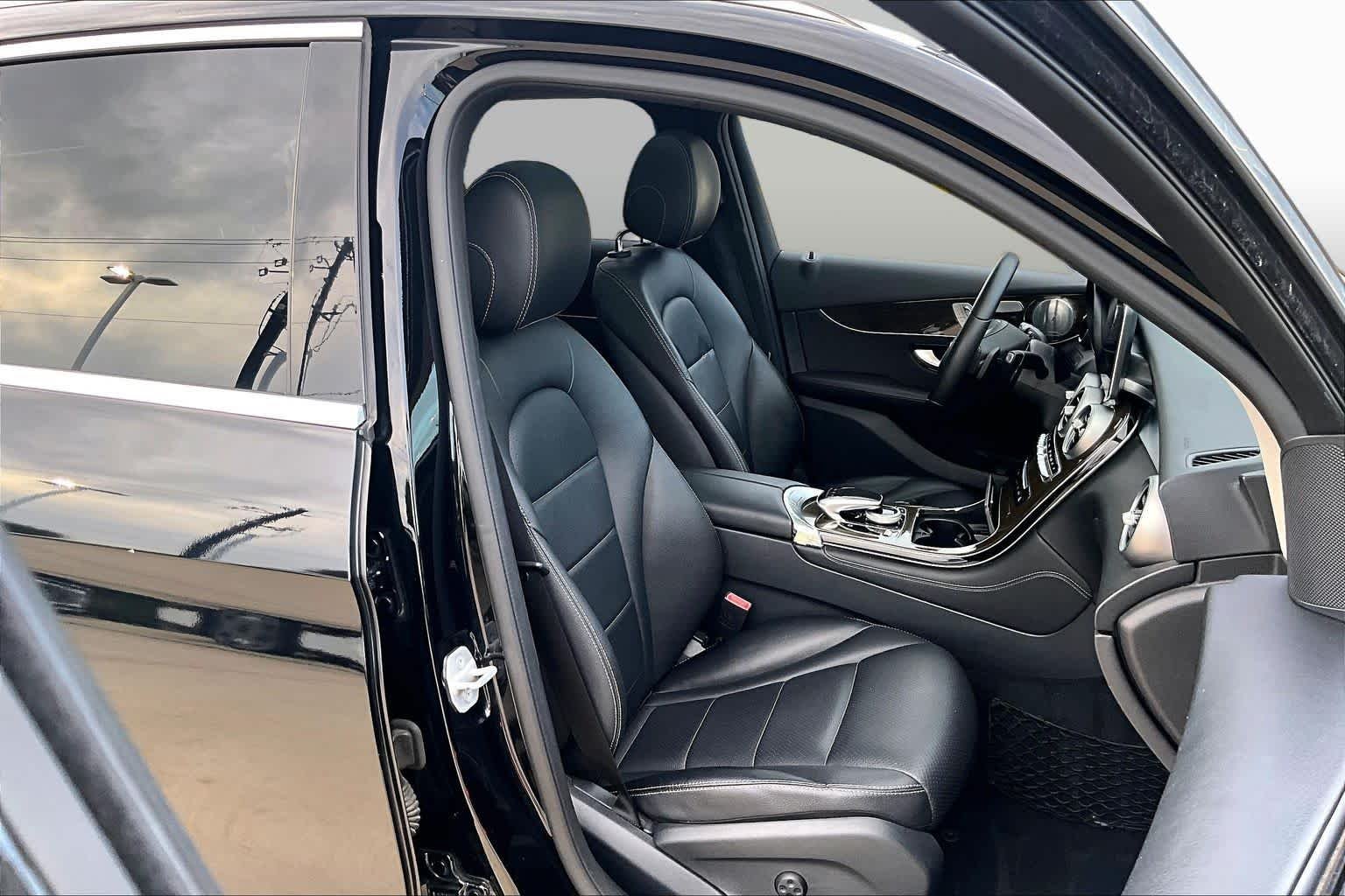 Used 2016 Black Mercedes-Benz GLC 300 image 9