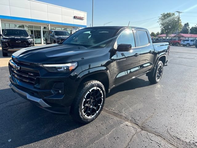 New 2026 Black Chevrolet Z71 image 2