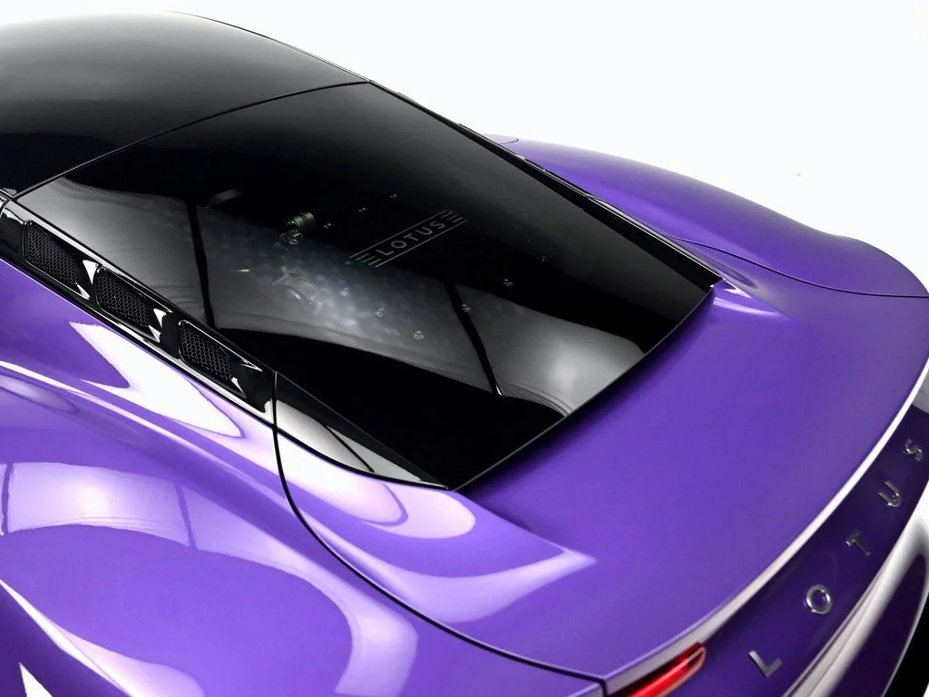 2026 Lotus Emira - Photo 22