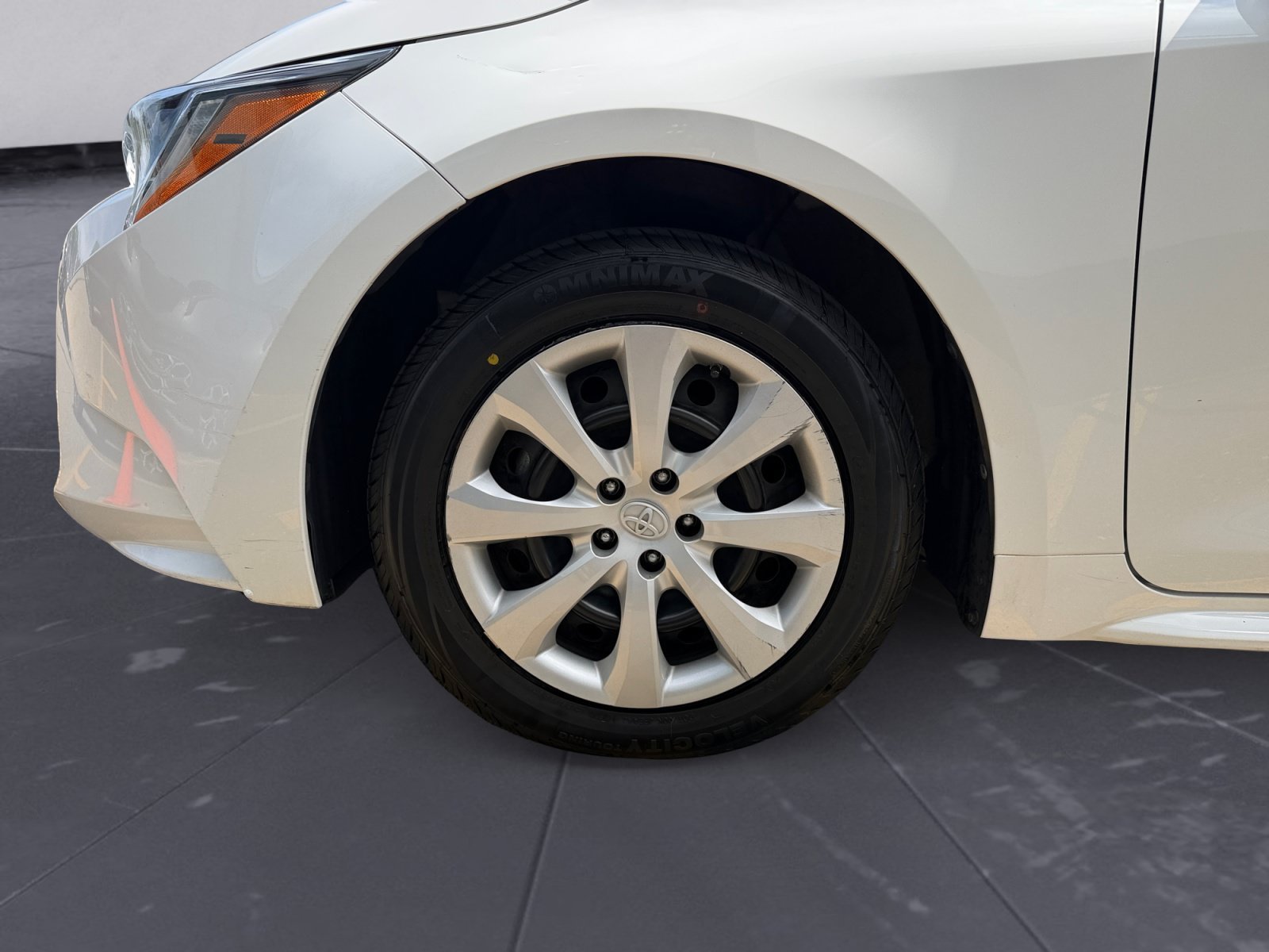 Used 2020 Super White Toyota LE image 39