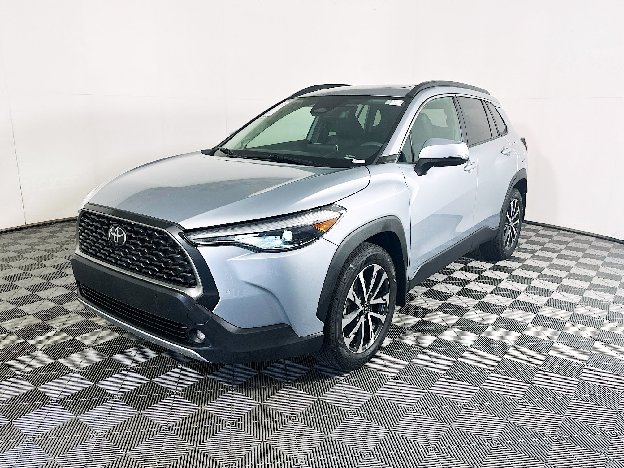 Certified Used 2024 Silver Toyota XLE image 7