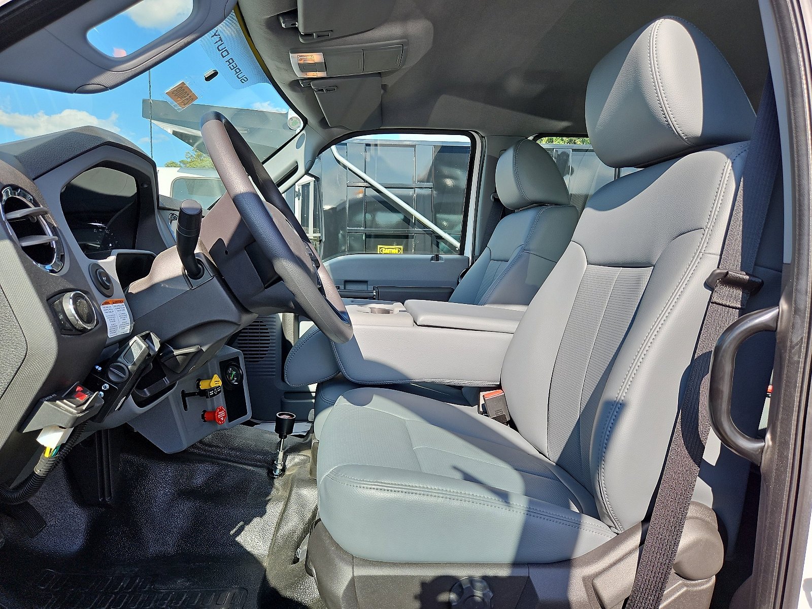 New 2025 White Ford Base image 9