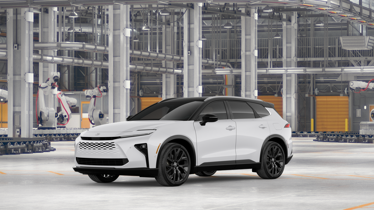 New 2026 Oxygen White with Black roof Toyota Limited image 3