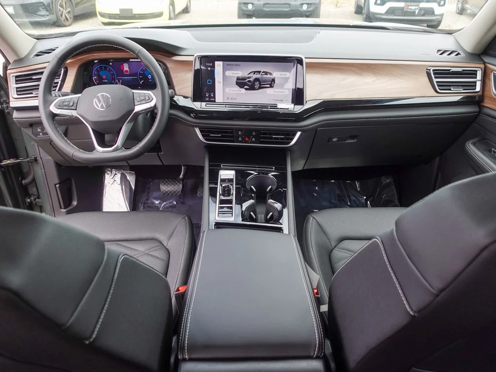 New 2026  Volkswagen SE w/Technology image 26