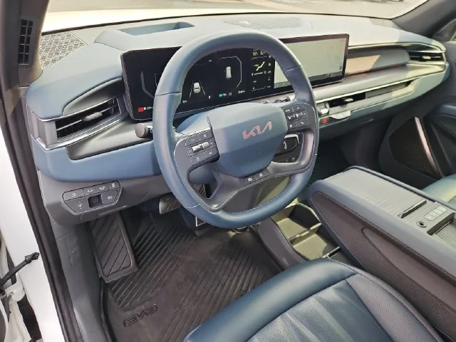 2024 Kia EV9 GT-Line - Photo 13