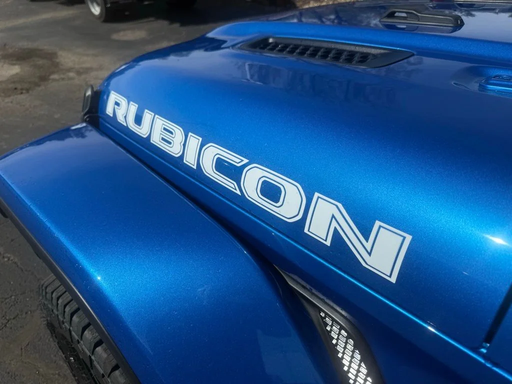 New 2026 Hydro Blue Pearl-Coat Exterior Paint Jeep Rubicon image 9