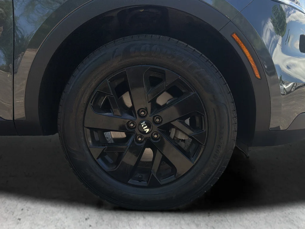 Certified Used 2021 Gray Kia S image 25