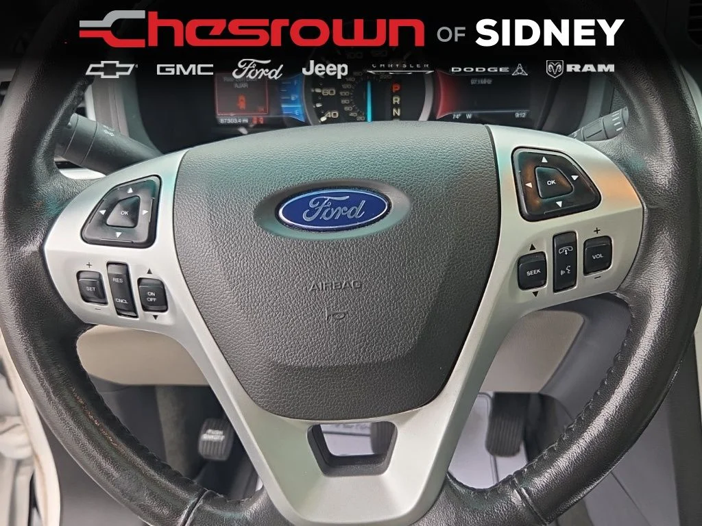 Used 2014 White Ford Limited image 31
