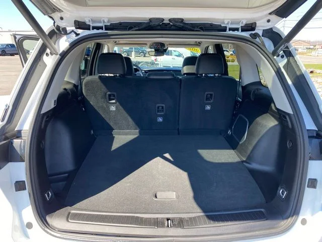 Used 2024 White Jeep Limited image 13