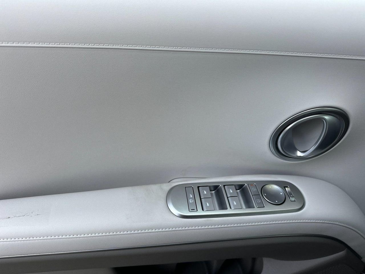 New 2027  Hyundai SEL 7P image 10