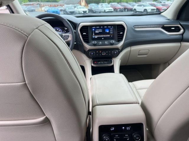 Used 2023 Silver GMC Denali image 18