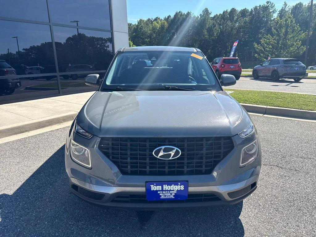 Used 2021 Hyundai Venue SE with VIN KMHRB8A3XMU105812 for sale in Hollywood, MD