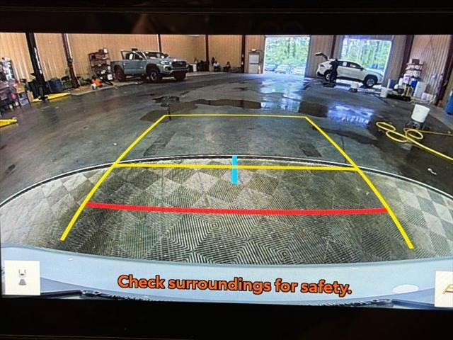 Certified Used 2025 WIND CHILL PEARL Toyota  image 30