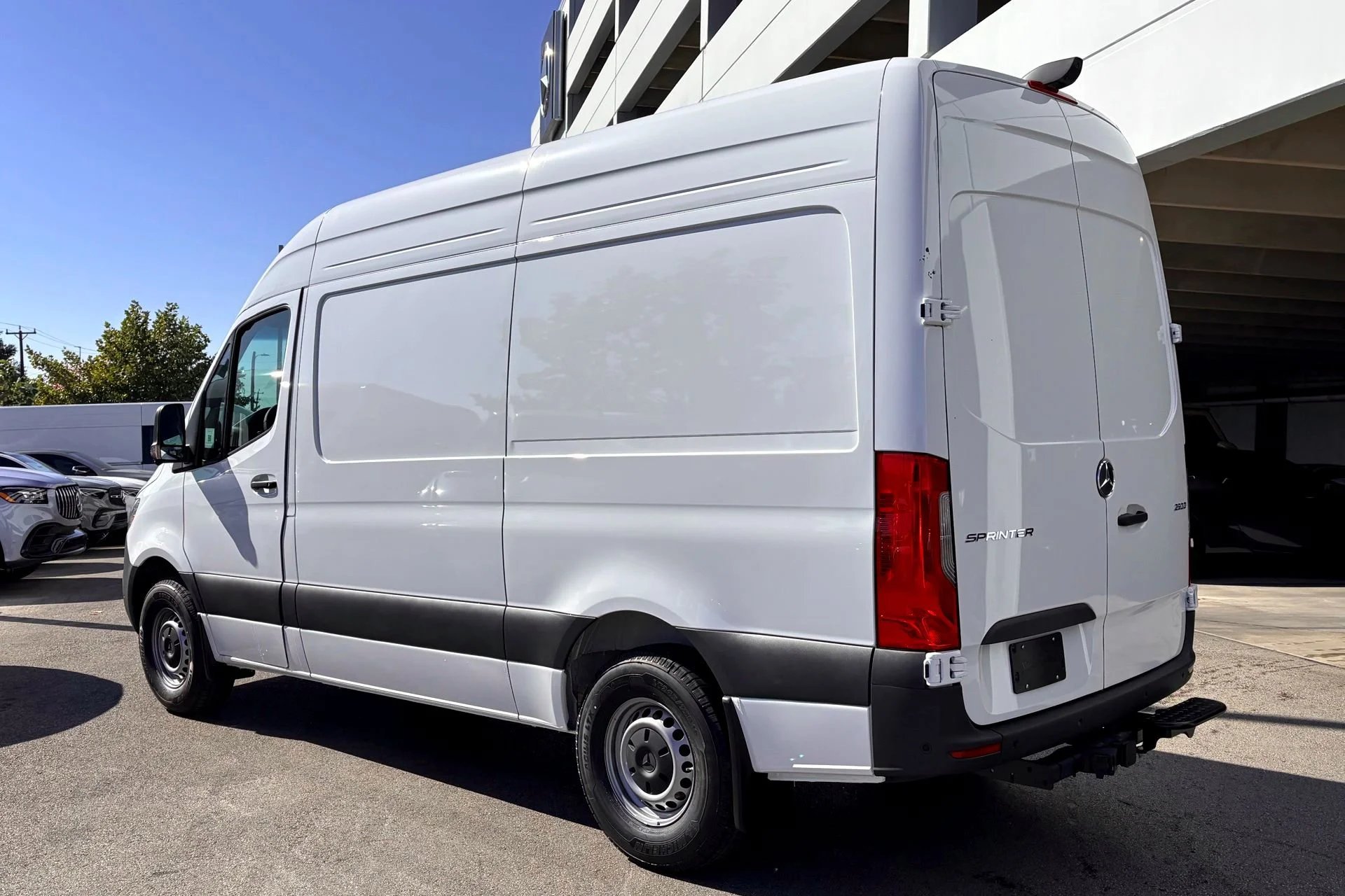 New 2026  Mercedes-Benz Cargo 144 WB image 5
