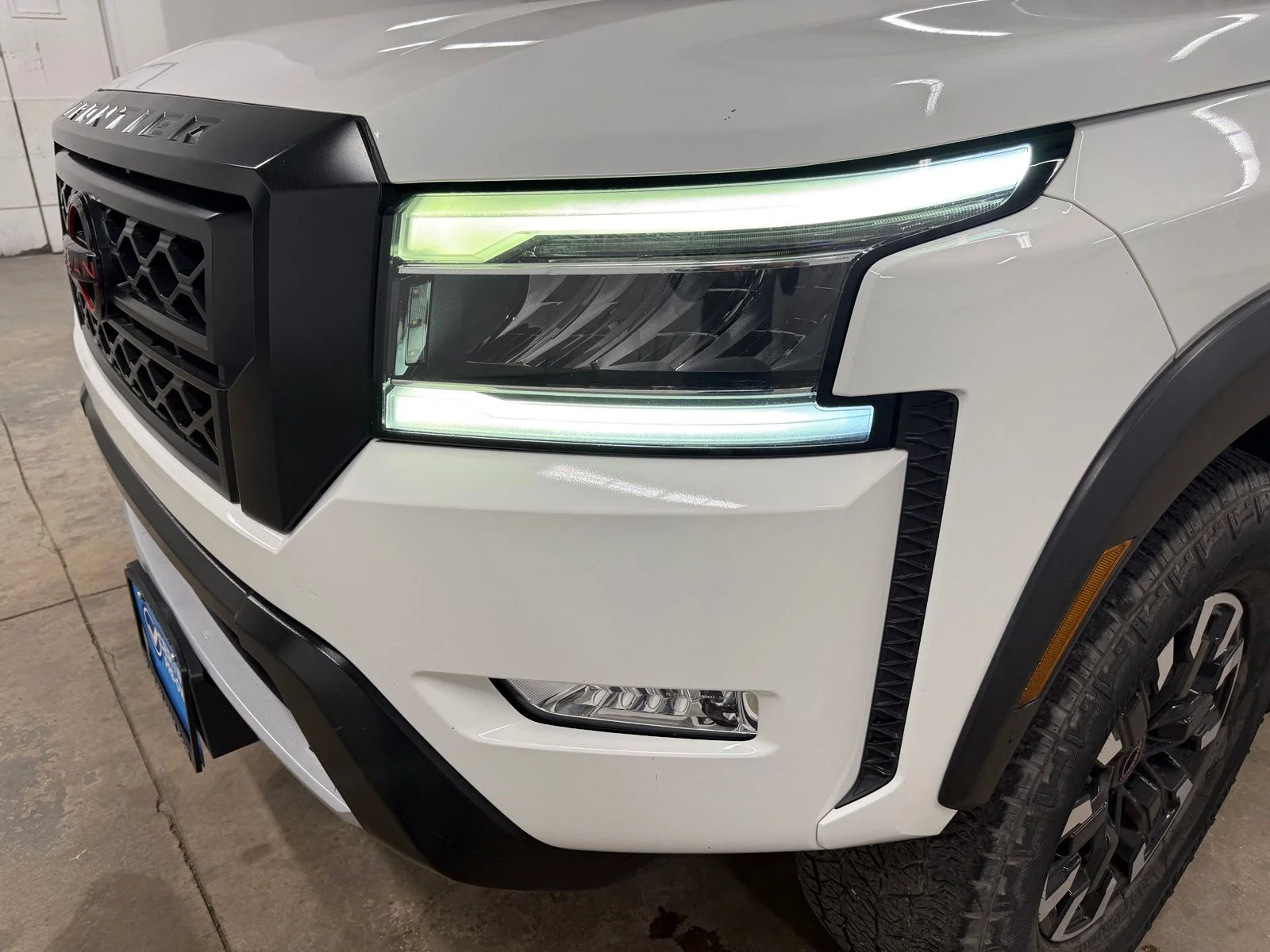 Used 2023 White Nissan PRO-4X image 4