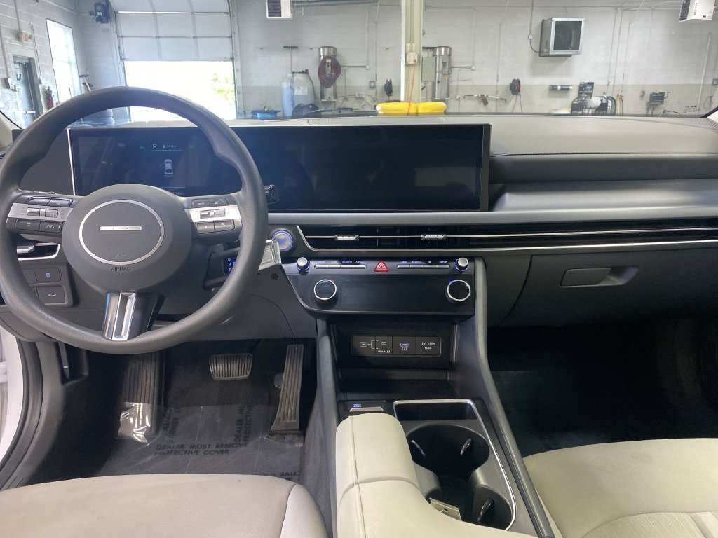 2025 Hyundai Sonata SEL - Photo 27
