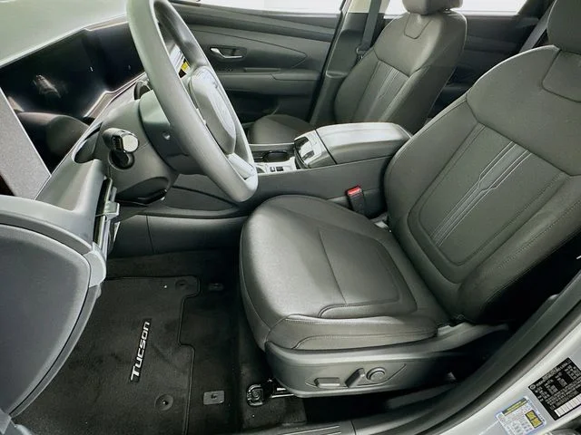 New 2026 Hyundai TUCSON SEL