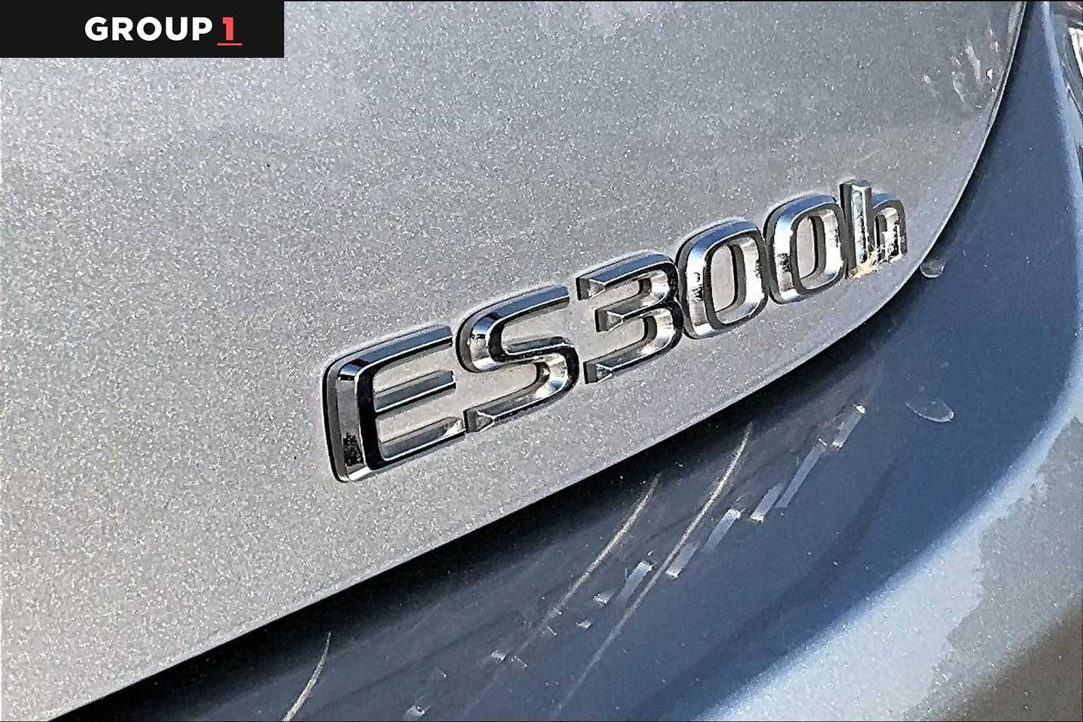 Used 2025 Iridium Lexus  image 28