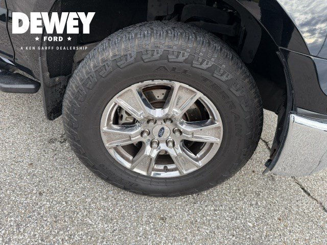 Used 2016 Shadow Black Ford XLT image 40