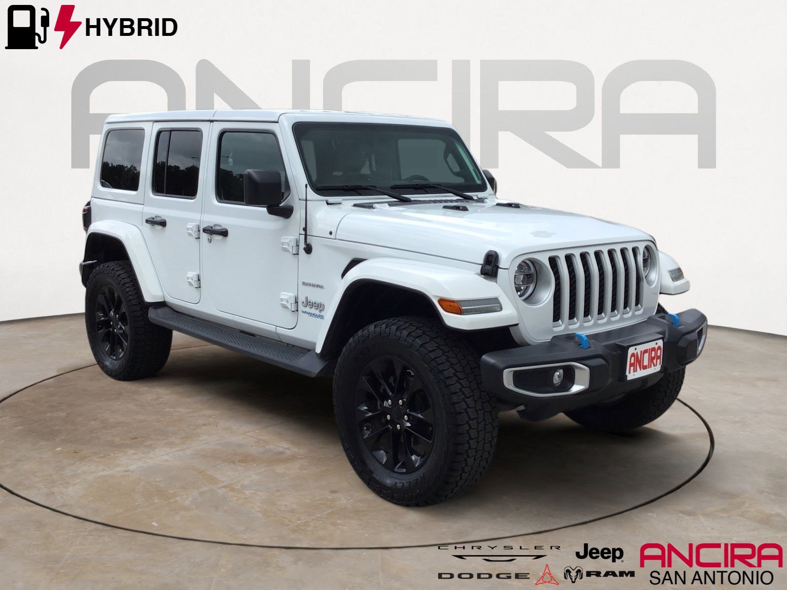 Used 2022 Bright White Clearcoat Jeep Unlimited Sahara image 1