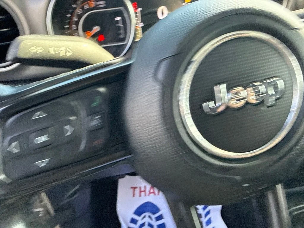 Certified Used 2020  Jeep Sport image 25