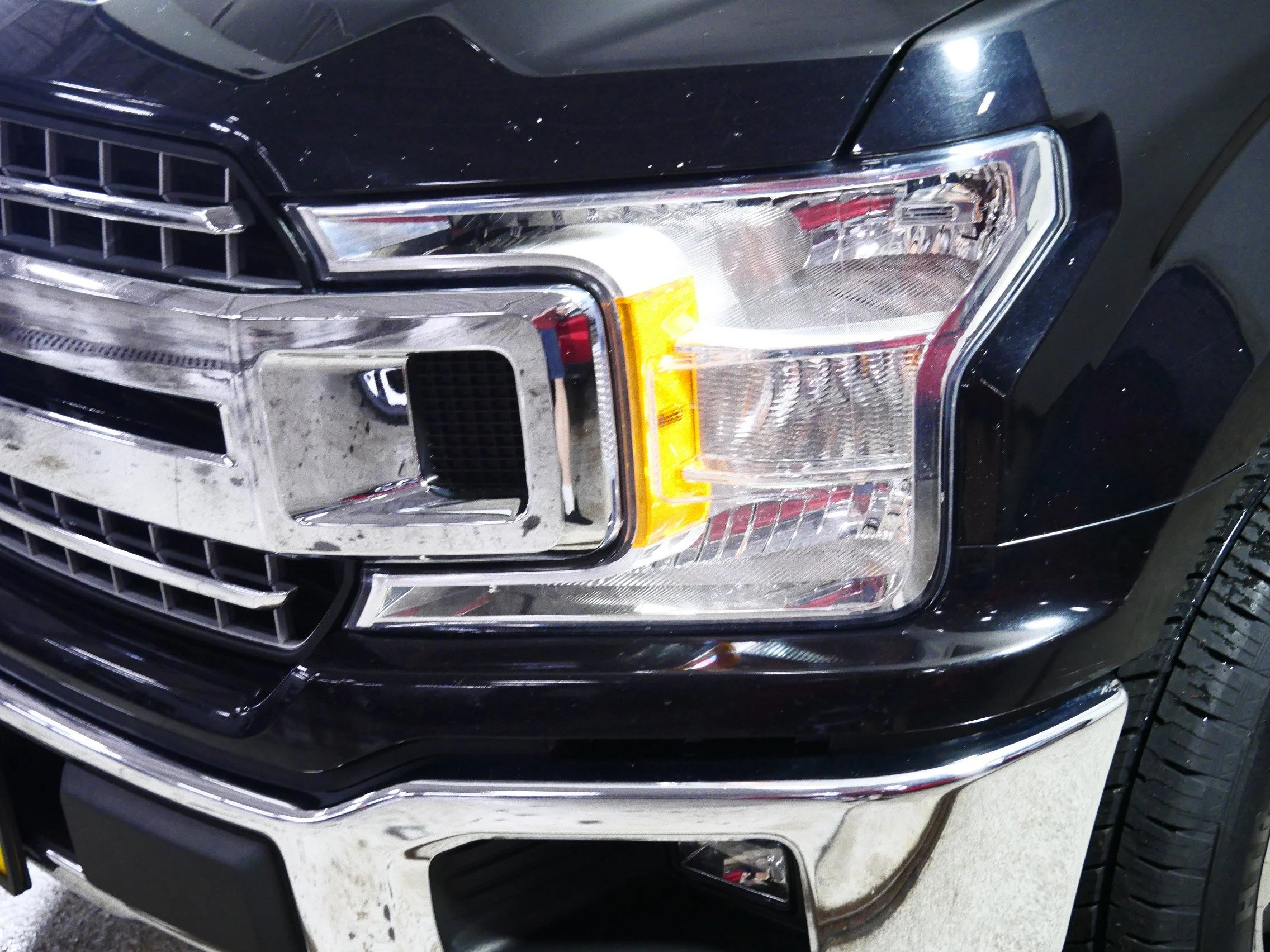 Used 2020 Agate Black Metallic Ford XLT image 16