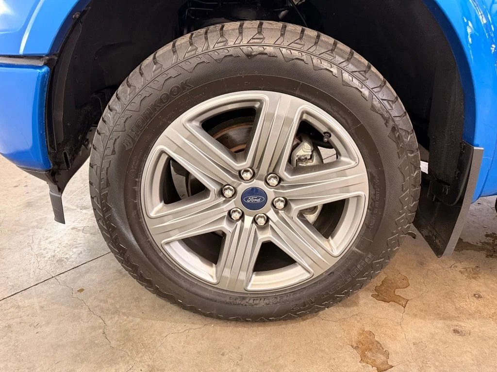 Used 2019 Blue Ford Lariat image 14