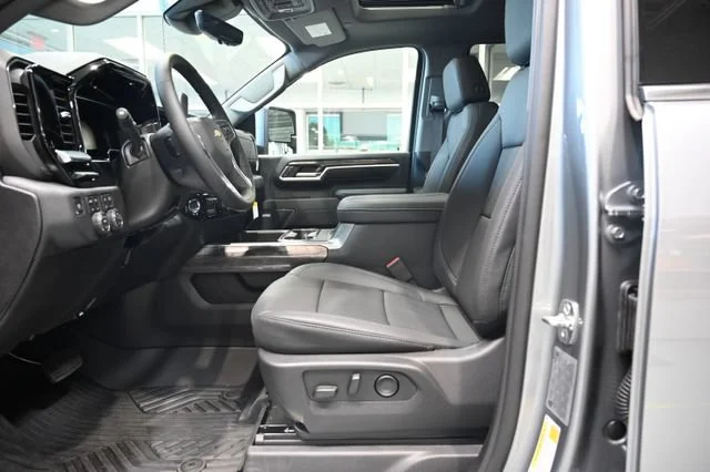 2026 Chevrolet Silverado 3500 HD LTZ - Photo 12