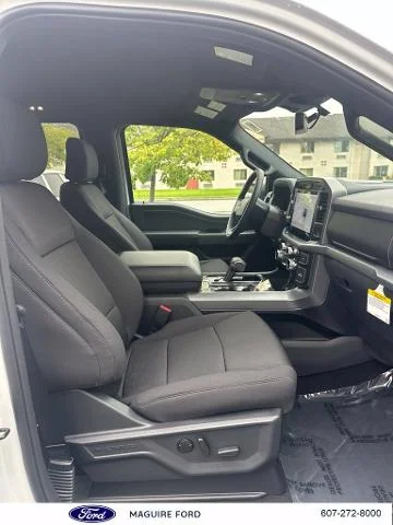 New 2026 Oxford White Ford XLT image 29