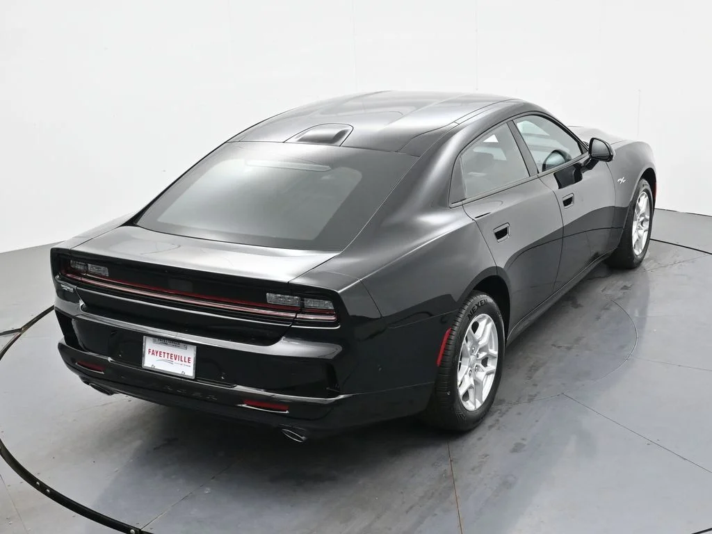 New 2026 Diamond Black Crystal Pearlcoat Dodge R/T image 28